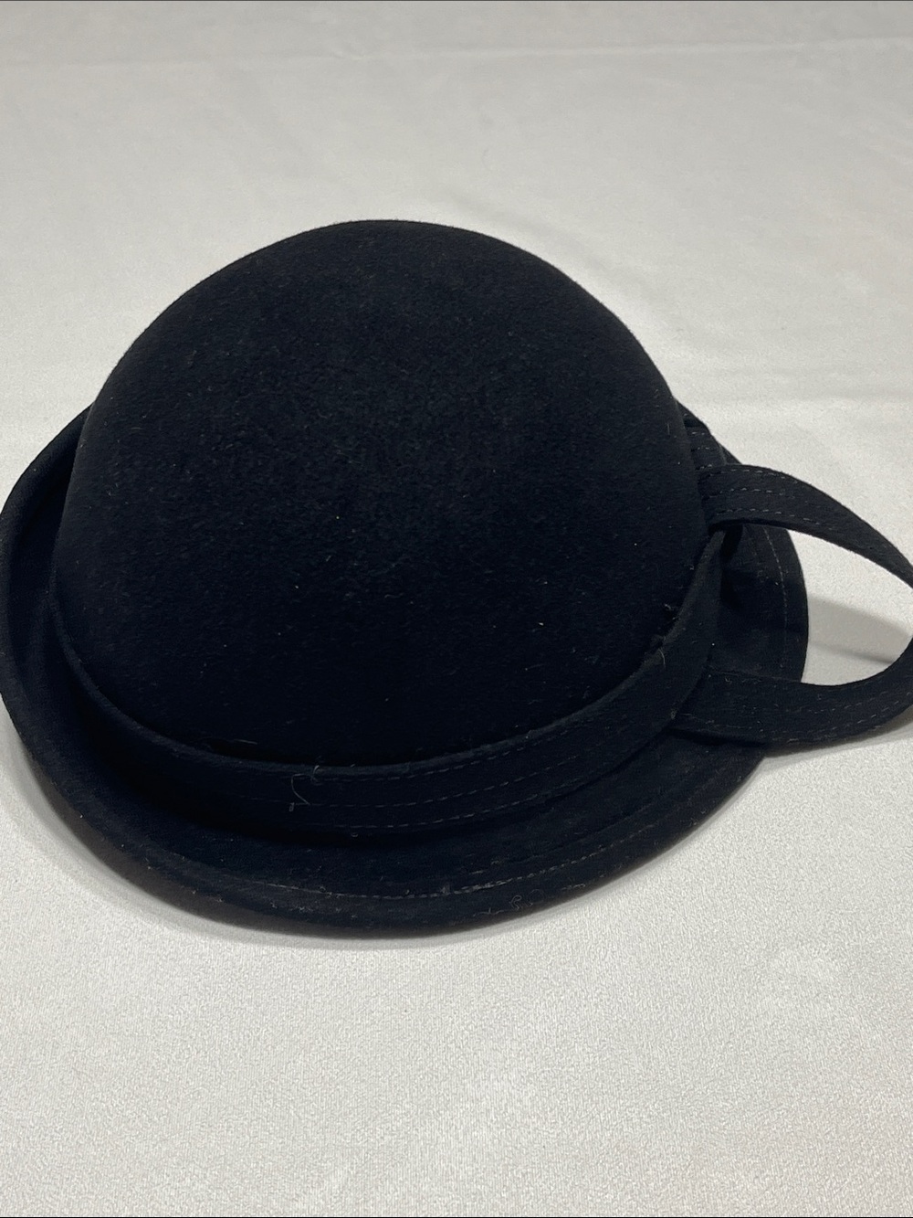 Vintage Adolfo II New York Paris Black Wool Felt Cloche Bowler Hat - Picture 7 of 8